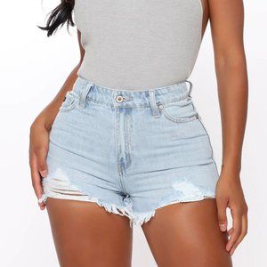 *NWT* FASHION NOVA Trailblazer High Waisted Denim Shorts - Light Blue Wash